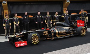 renault2011launch1-lg