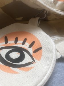 Selfie bag pouch