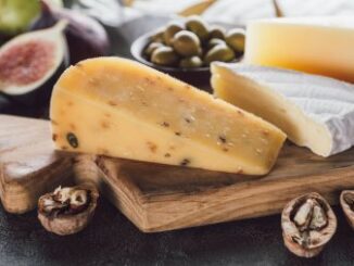 Cheese Before Bed: Stuff of Nightmares or Dream Enhancer?