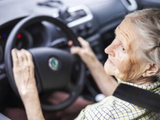 1 in 4 Brits know an older person they think should quit driving