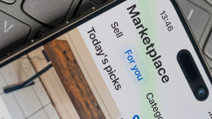 Expert Tips to Safe Xmas Shopping on Facebook Marketplace