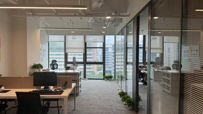 Is Your Day Just One Long Meeting? New Survey Reveals the Shocking Reality for UK Office Workers