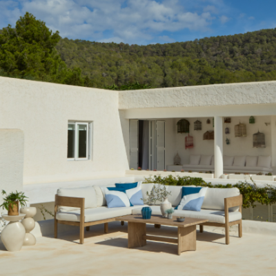 Alfresco Dining Done Right The Styling and Tablescaping Ideas Experts Swear By.png