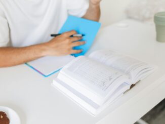 Forget Lo-Fi: Science Reveals the Songs That Actually Boost Your Studying