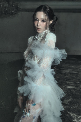 Tiffany Young Celebrates 10 Years as a Solo Artist with New Single "Summer's Not Over"