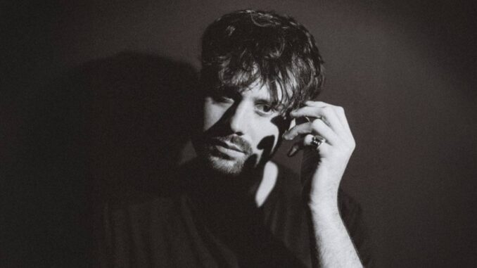 Mathis Akengin releases sublime debut album 'Passage Des Fleurs'
