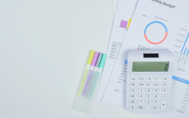 The payday habits quietly draining your bank account, according to a finance expert