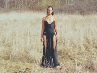 Veronica D'Souza releases huge moment of epic alt-pop 'No One Is A River'