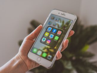 The Death of the Perfect Grid: Why Messy Reality is the New Social Media Flex