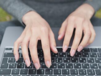 The Psychology of the Paywall: How to Turn Readers into Paying Subscribers