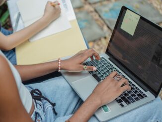 Why Everyone is Moving to Substack (and Why You Should Care)