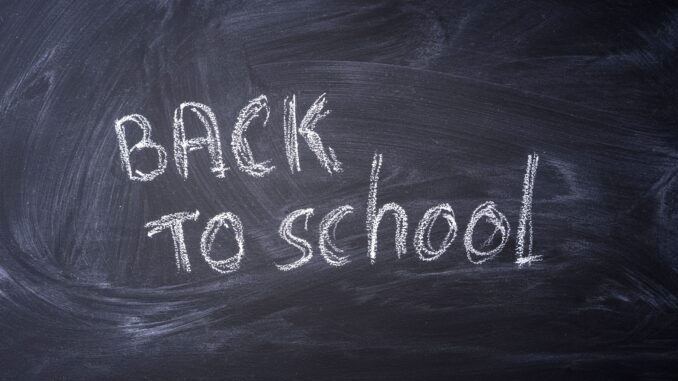9 tips for the perfect first-day-of-school photo