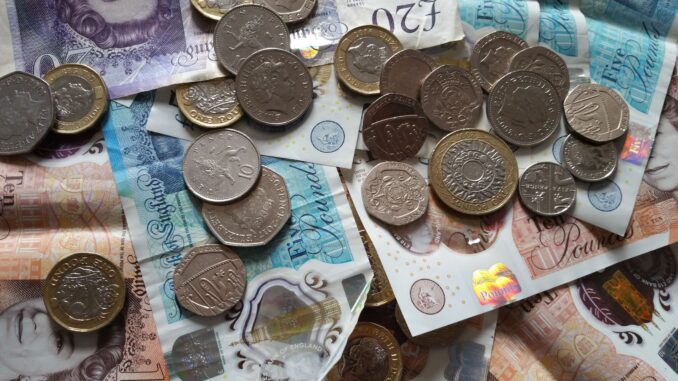 5 Tell-Tale Signs Your Budget Needs a Reset (And How to Fix It)