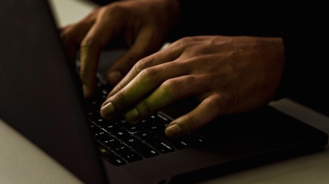 Turning Comments Into Customers on Threads: The Art of Subtle Conversion