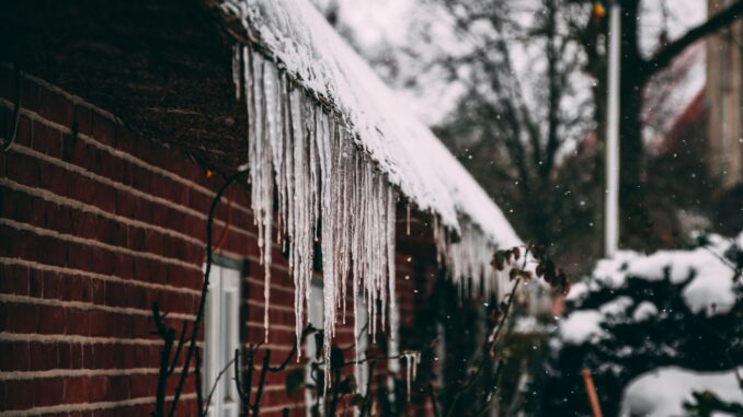 Expert shares 10 ways to winter proof your doors and windows before autumn